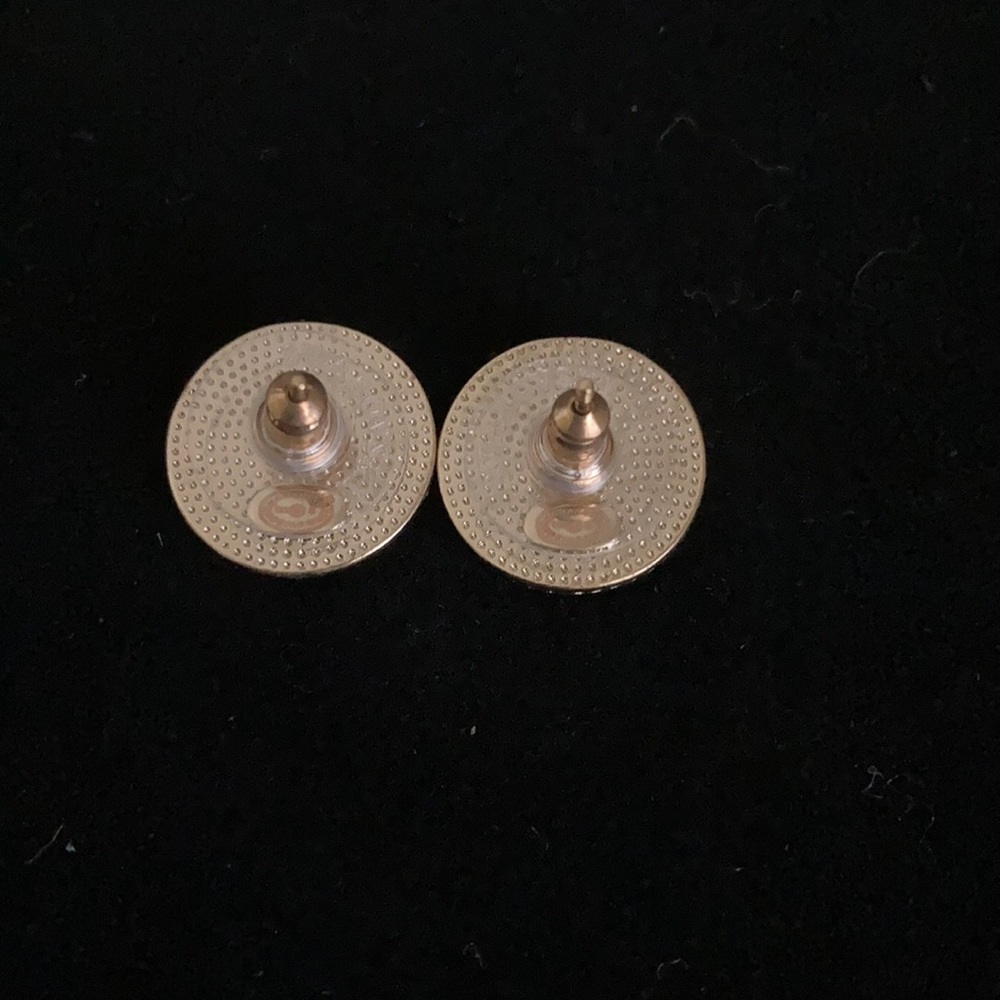 Round earrings - Picture 2 of 3